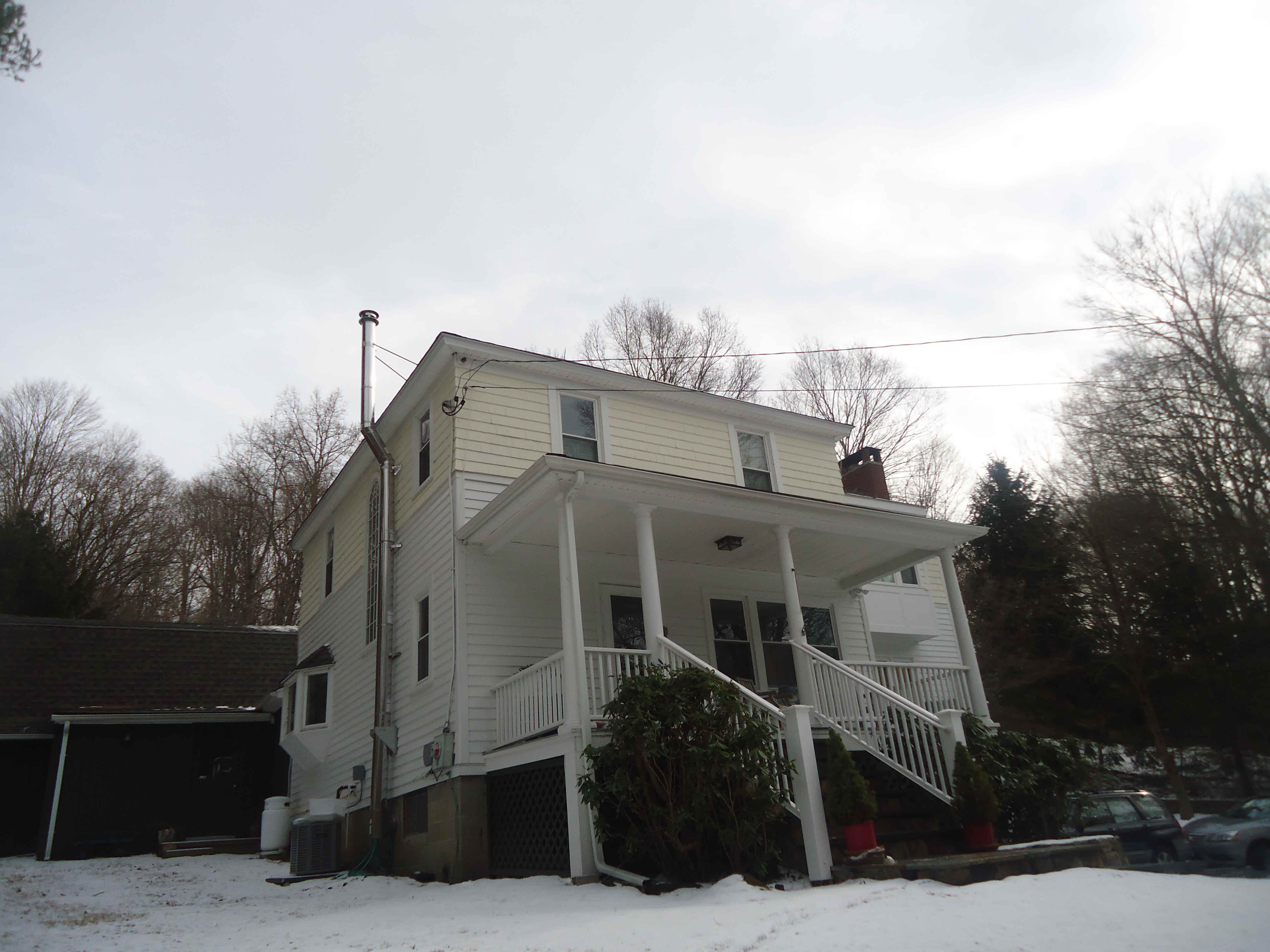 Building photograph for 21 LILLINONAH LAKE RD NORTH